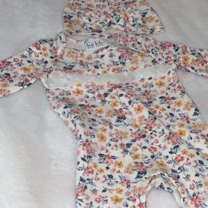Nicole Miller Baby Pjs with Matching Hat 0-3M NWT
